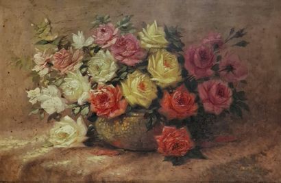 VAN ROYEN (20TH CENTURY)
Vase of roses on...