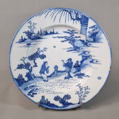DELFT - LARGE 18th century earthenware ROUND...
