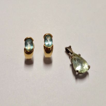 PAIR OF Modern EAR CLIPS in yellow gold 750...