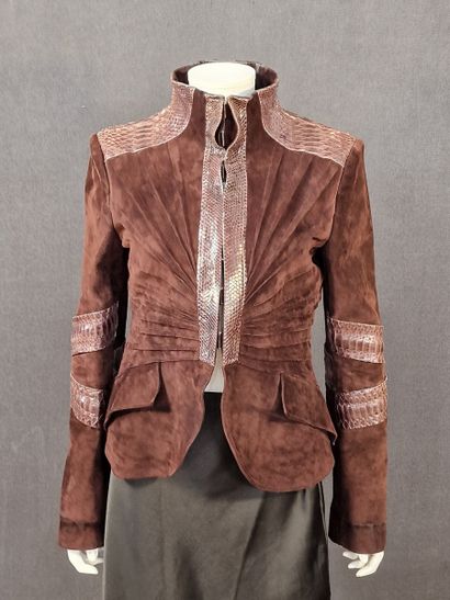 GUCCI X Tom FORD - COLLECTION AUTUMN/WINTER...
