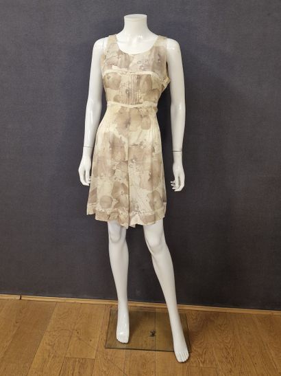 CHANEL BOUTIQUE X Karl Lagerfeld - COLLECTION...