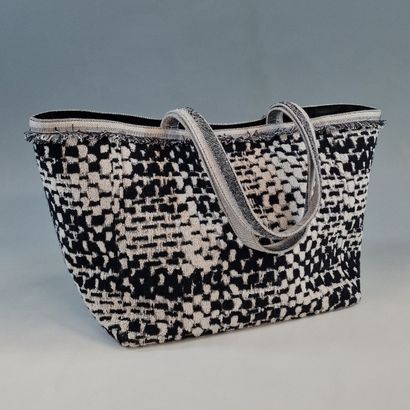 CHANEL - BEACH BAG in black and white terry...