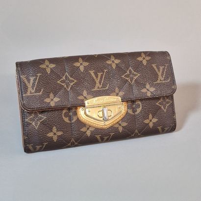 Louis VUITTON ANNEE 2011 - Monogram canvas...