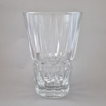 SAINT LOUIS – MODELE CAMARET – VASE en cristal...