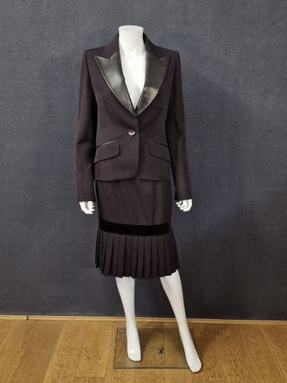 Jean-Louis SCHERRER boutique - SUITABLE in...