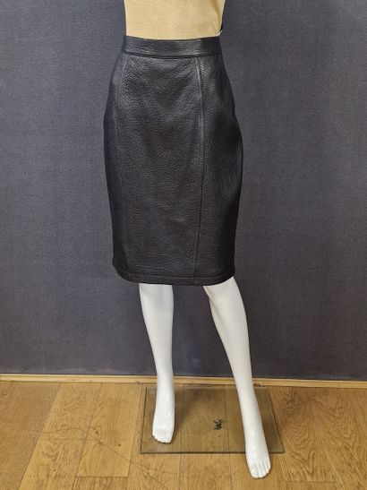 Thierry MUGLER - Skirt in black grained lambskin...