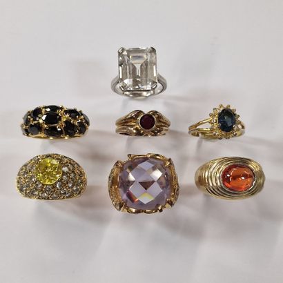 7 Modern rings in gilt, silver and vermeil...