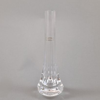 SAINT-LOUIS SMALL SOLIFLORE VASE in cut white...