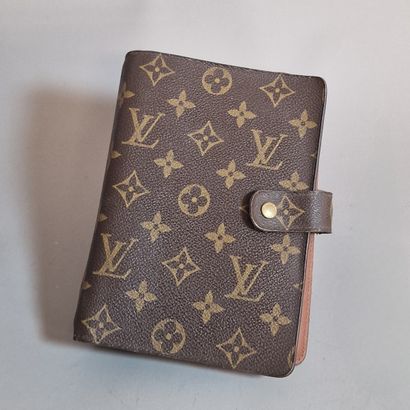 Louis VUITTON ANNEE 2002 - Monogram canvas...