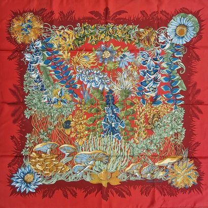 HERMES PARIS MADE IN FRANCE - CARRE in printed...