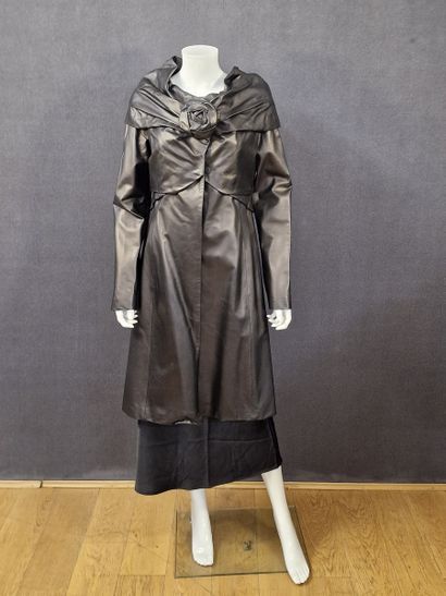 Emanuel UNGARO - Coat in black lambskin leather...