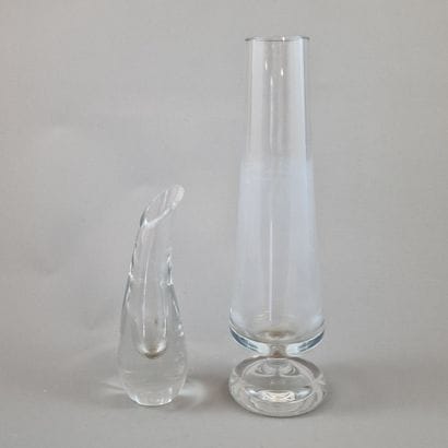 BACCARAT 2 VASES in white crystal
Stamped...