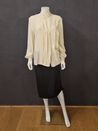 CHLOE - SET consisting of a pleated blouse...