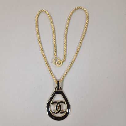 CHANEL X Karl LAGERFELD - COLLECTION CROISIERE...