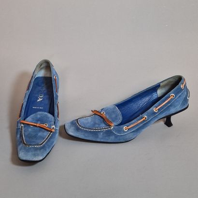 PRADA - PAIR OF BATEAU SLIPPERS in blue suede...