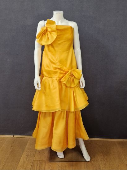 Nina RICCI - EVETIME DRESS in apricot silk...