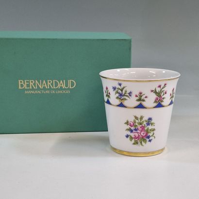 BERNARDAUD CHATEAUBRIAND MODEL 
Polychrome...