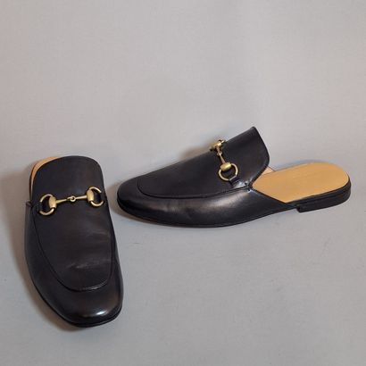 GUCCI - PAIR OF 