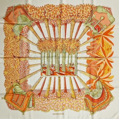 HERMES PARIS MADE IN FRANCE - CARRE in printed...