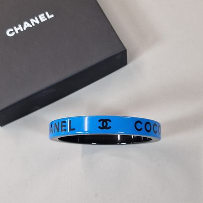 CHANEL ANNEE2022 - BRACELET JONC in black...