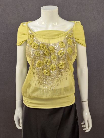 VALENTINO - LOT composé de deux tops l'un...