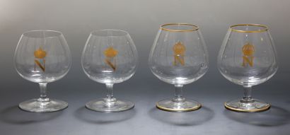SAINT-LOUIS - SUITE DE 6 VERRES BALLON A...