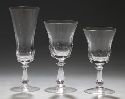 VAL SAINT LAMBERT - SUITE DE 13 VERRES A...