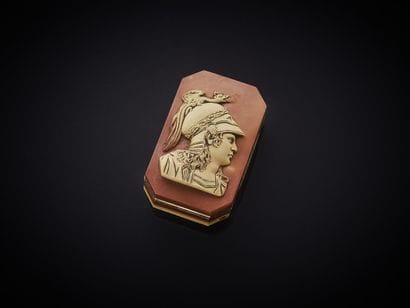 Tabatière rectangulaire à pans coupés aux...