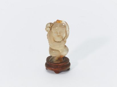 CHINE, Fin XIXe Siècle, 
Petit sujet en agate...