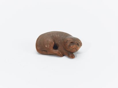 JAPON, fin XIXe Siècle
Netsuke en bois sculpté...