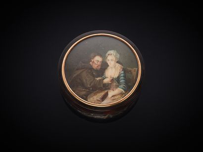 Boîte ronde en écaille noire, le couvercle...