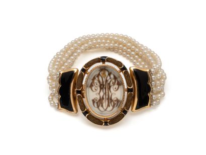 Articulated BRACELET composed of 6 strands...