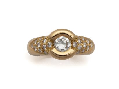 Wedding band ring in 750 thousandths gold,...