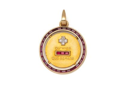 LOVE MEDAL in 750 thousandths gold, bearing...