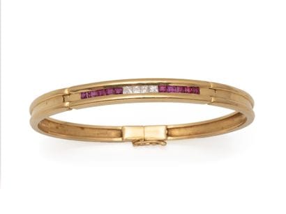 BRACELET in 750 thousandths gold, decorated...