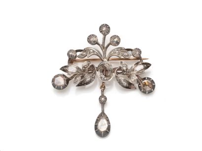 Brooch in 800 silver lined with 750 thousandths...