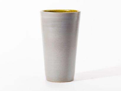 Atelier MADOURA
VASE CYLINDRE
Céramique émaillée...