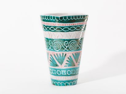 ALLIX 20th century 
Pinched VASE
Glazed ceramic...