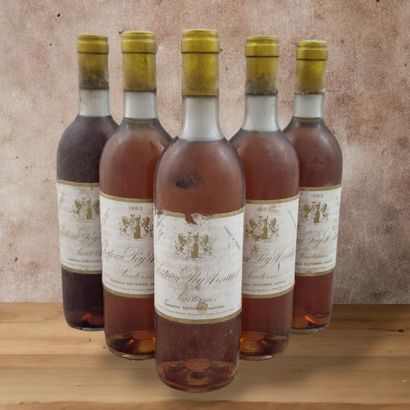 CHATEAU PEY ARNAUD - SAUTERNES - 1983
5 bouteilles
Etiquettes...