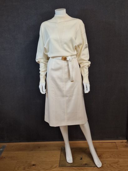 Louis VUITTON year 2024 - ENSEMBLE consisting...
