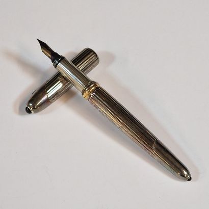 CARTIER - STYLO PLUME MODELE 
