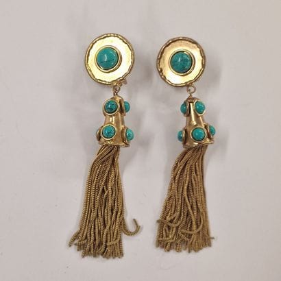 Anonyme - PAIR OF pierced EAR PENDANTS in...