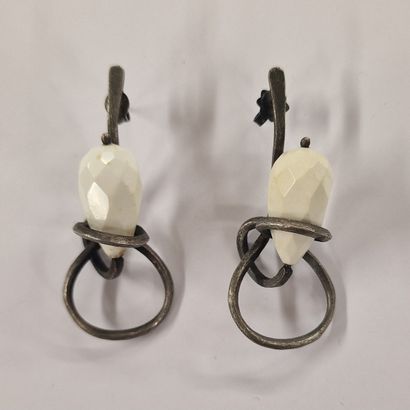 Anonyme circa 1970 - PAIRE DE PENDANTS POUR...
