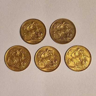 5 BRITISH GOLDEN SINGLE PIECES Victoria,...