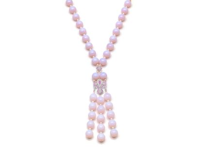 Articulated NECKLACE composed of a row of...