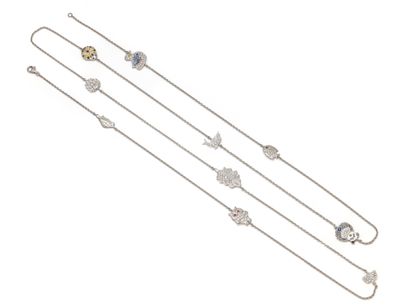 BEAUTIFUL LONG CHAIN in 750 thousandths white...
