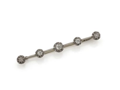 BARrette brooch in 750 white gold and 850...