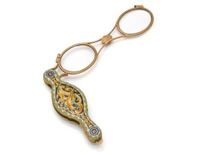 HAND FACE in 750 thousandths gold with polychrome...