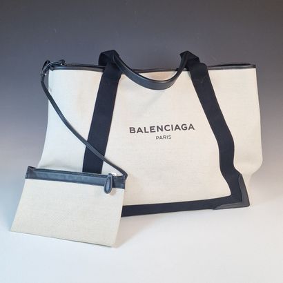 BALENCIAGA - 42cm tote bag in beige canvas,...