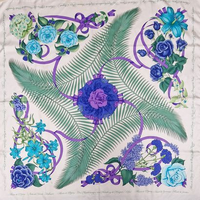 HERMES Paris made in France - CARRE in printed...